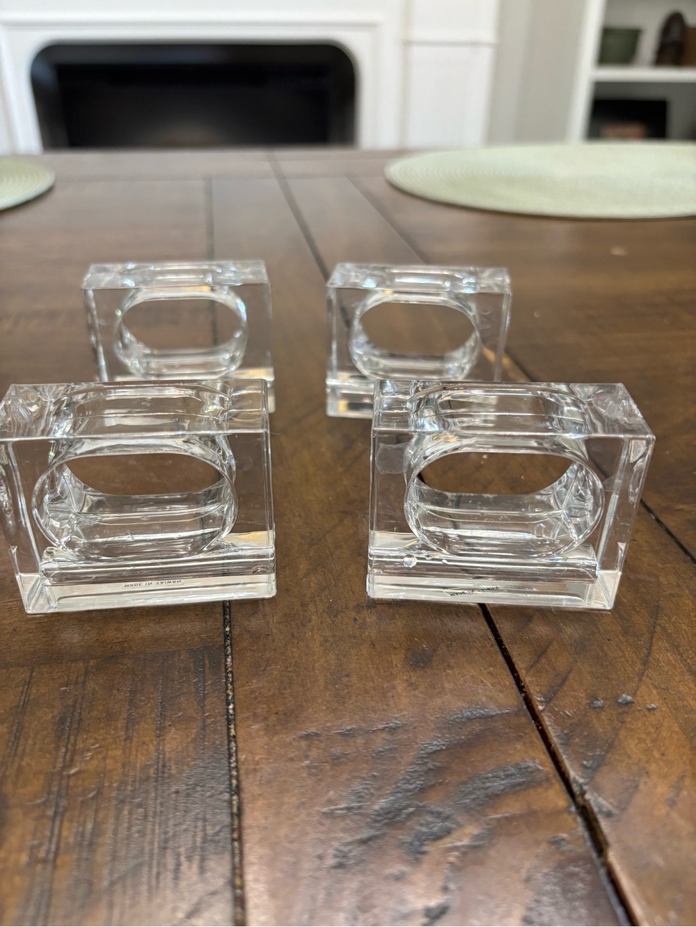 Set of four retro Mcm vintage lucite square napkins ring ring ring holders